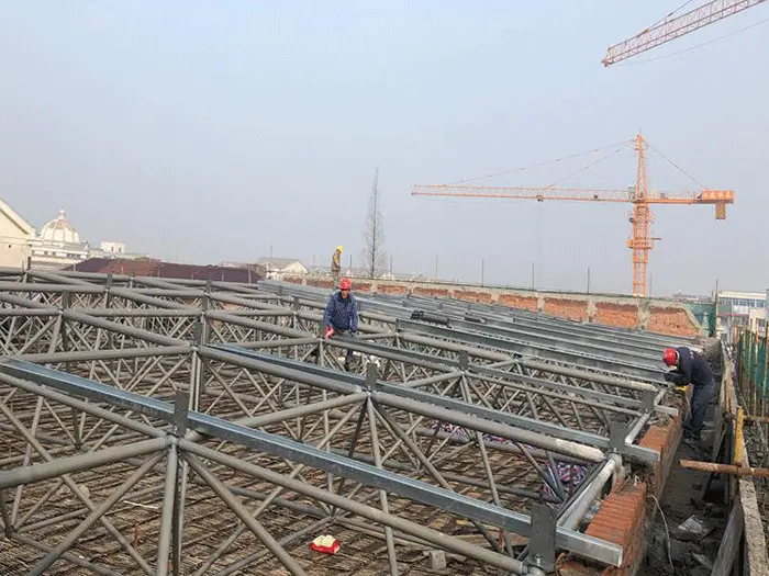 鹤壁四小体育馆网架